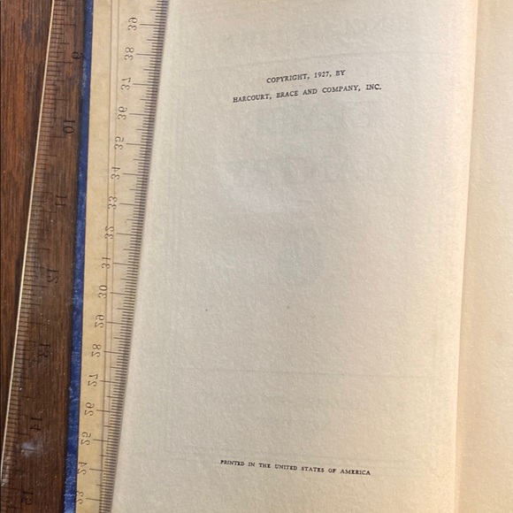 Sinclair Lewis 'Elmer Gantry' Book - Picture 2 of 3